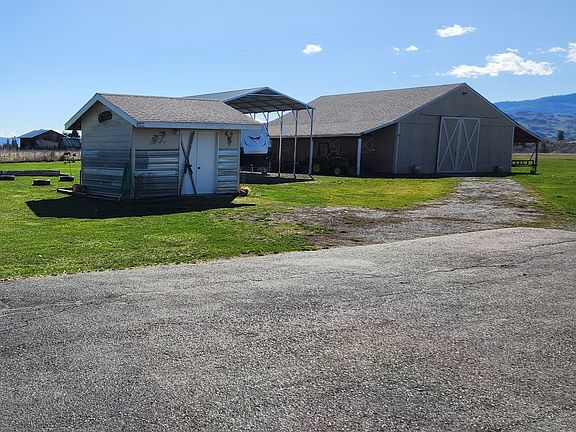2nd image of 23 Woods Rd
