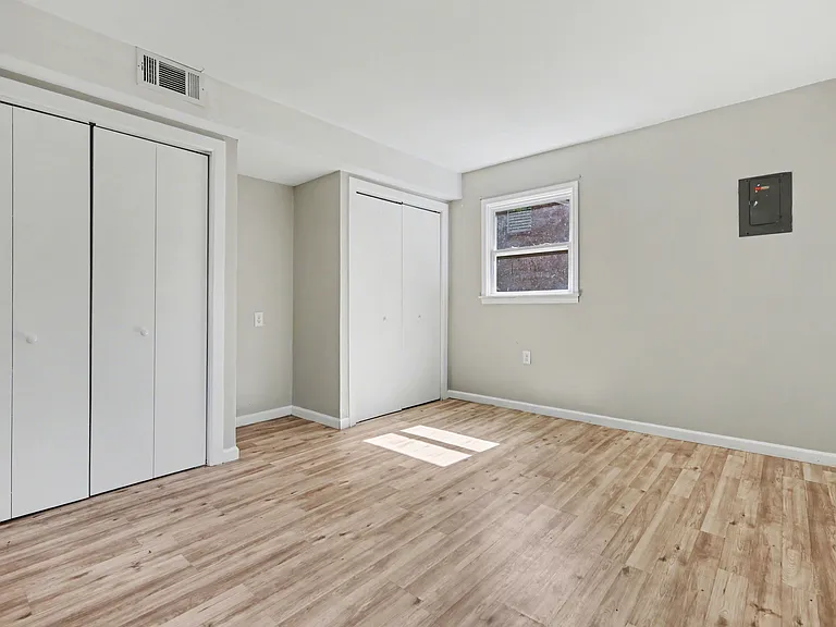 5439 Kerry Ln — Photo 12