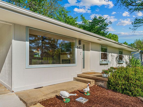 3rd image of 641 Eiserman Avenue