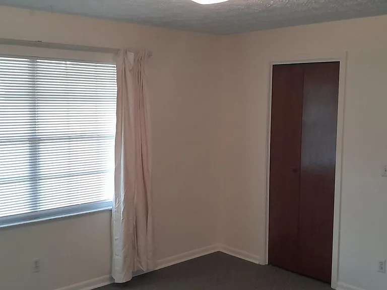 4027 Everett Ave #C — Photo 6