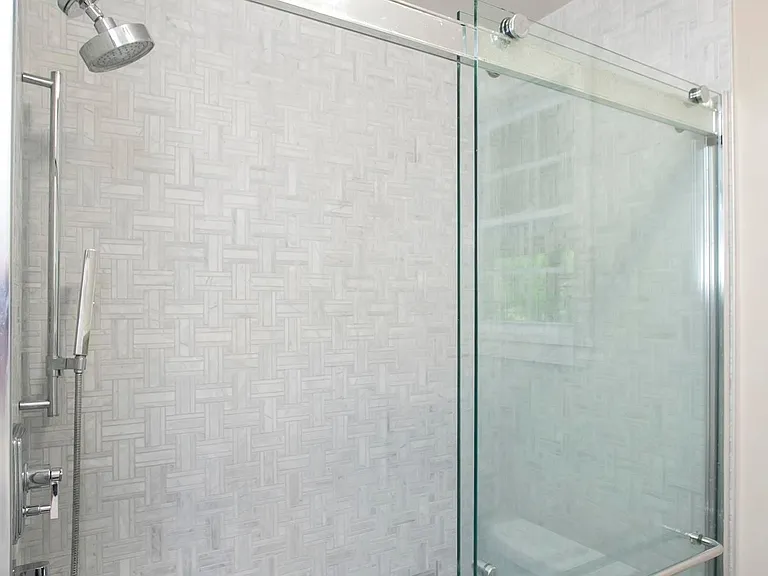 313 Archwood Dr — Photo 10