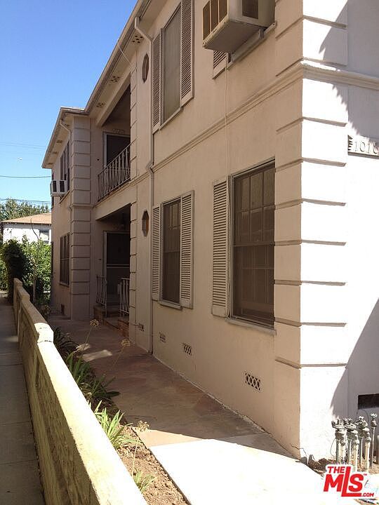 1st image of 1022 S Wooster St