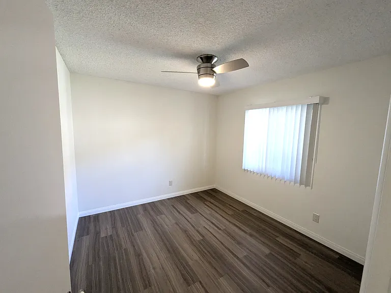 2215 W 182nd St #A — Photo 10