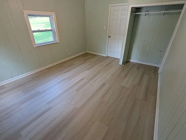 325 Corinth Rd — Photo 7