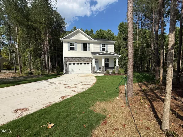 10400 Hamish Dr, Zebulon, NC 27597