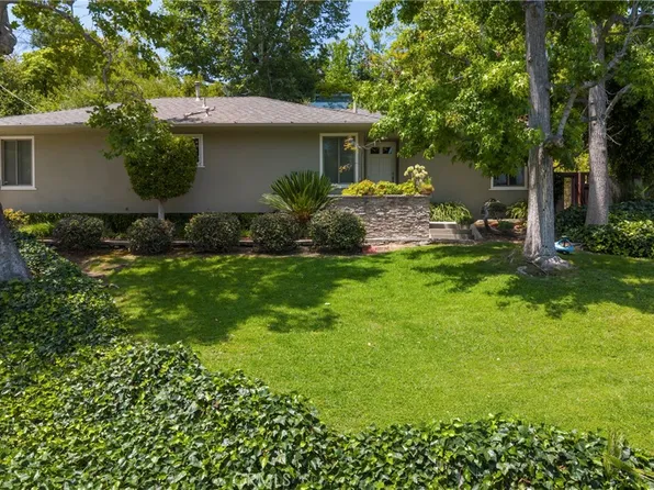 229 Glenullen Dr, Pasadena, CA 91105
