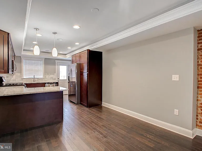 1430 S Charles St — Photo 7