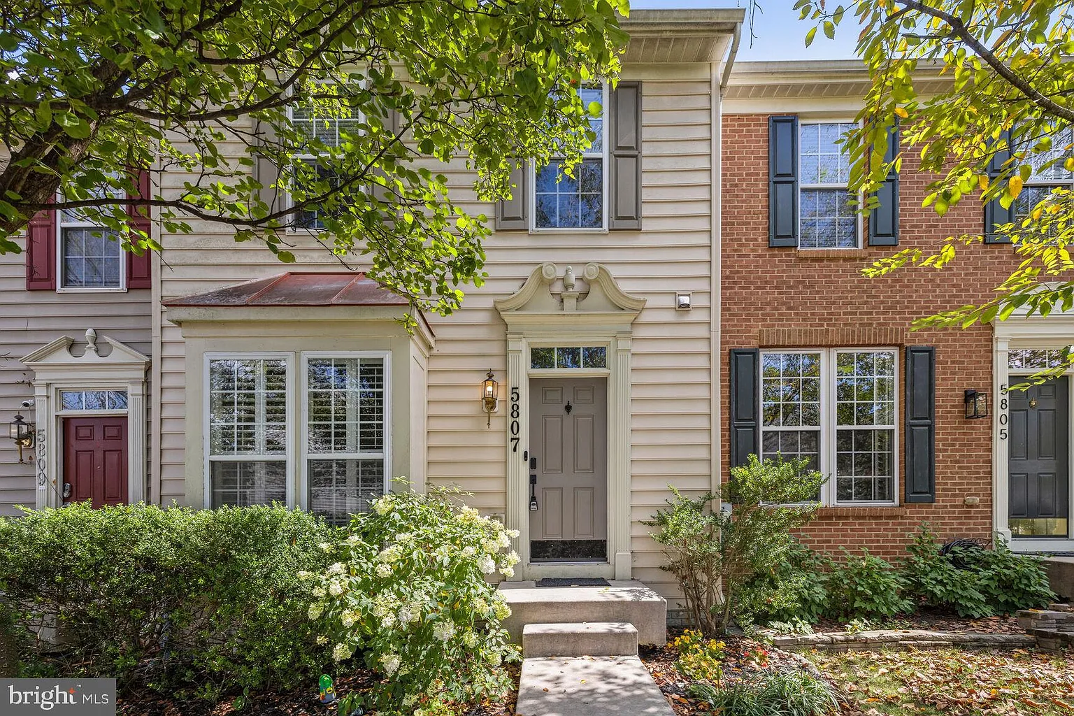 5807 Whiterose Way photo 1