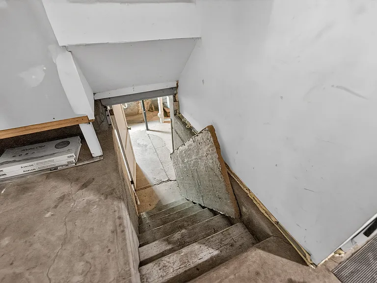 221 Ellen St #221 — Photo 22