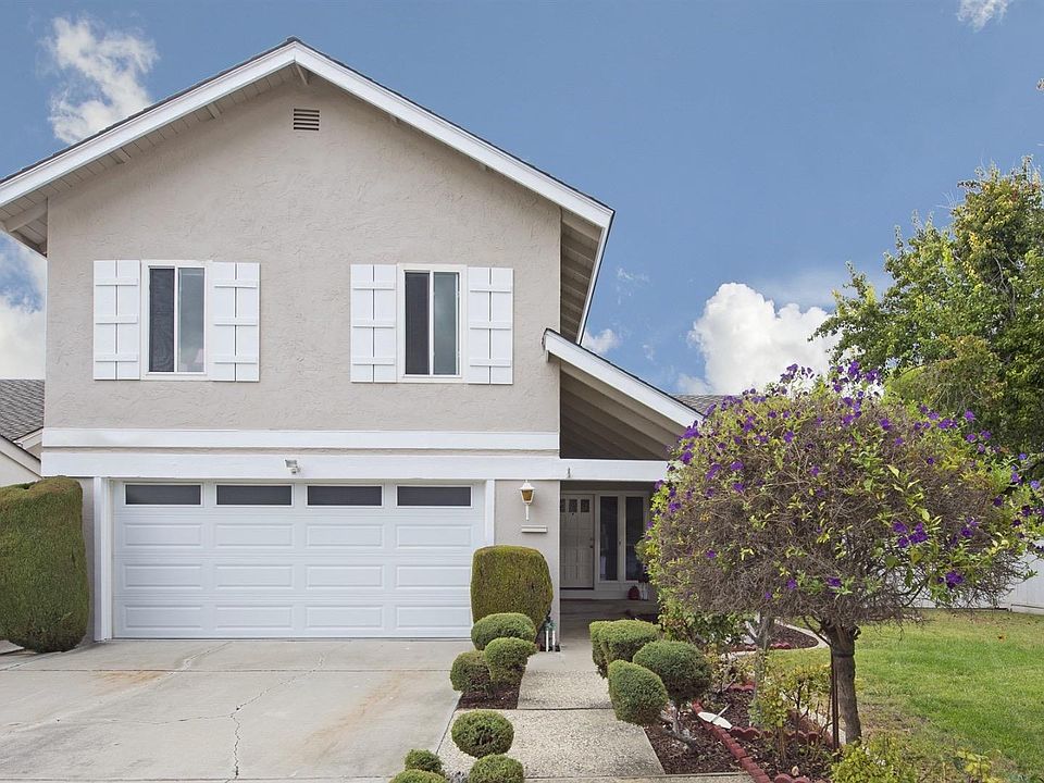 1st image of 293 Esteban Way