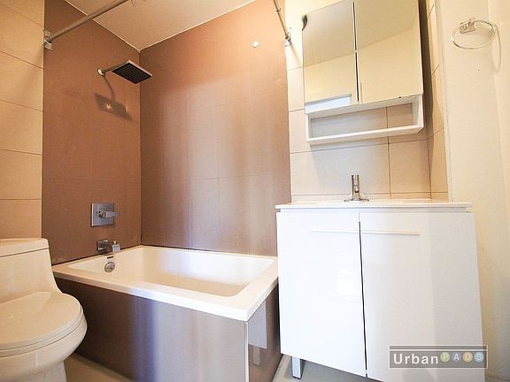 3rd image of 64 Vernon Ave #1