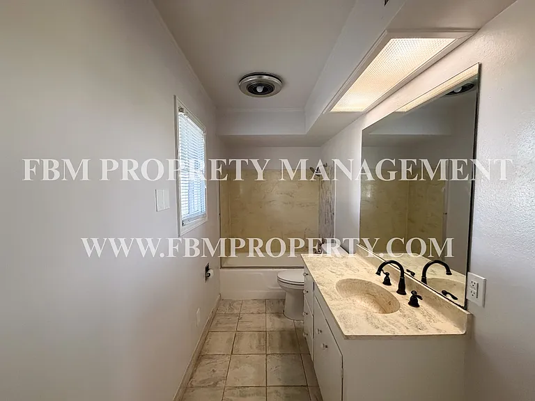 2200 Country Club Rd #A — Photo 7
