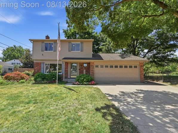 39473 E Ann Arbor Trl, Plymouth, MI 48170