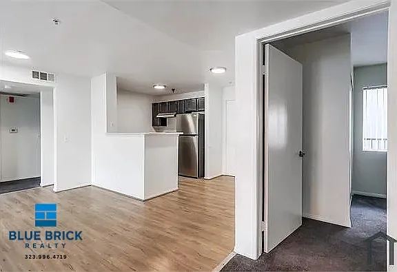 15231 Sherman Way #306 — Photo 30