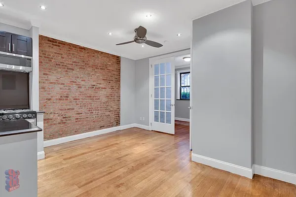 Rented by Centennial Properties NY | media 4