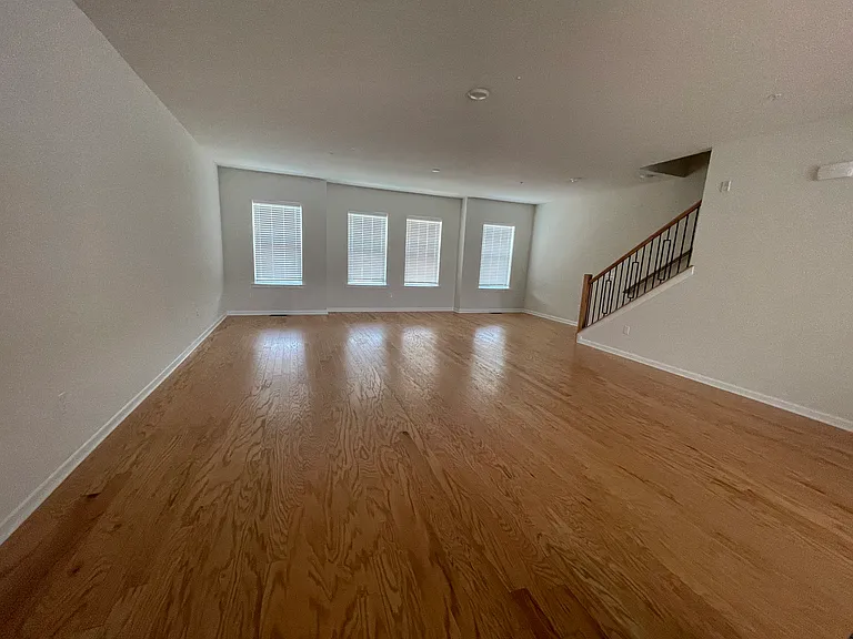 103 Vaughn Dr — Photo 26