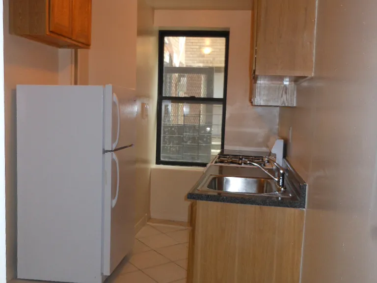 1487 Teller Ave #GB1 — Photo 5