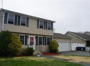 10 White Ave, Warwick, RI 02889