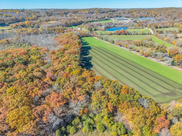 22 Plains Road, Franklin, CT 06254