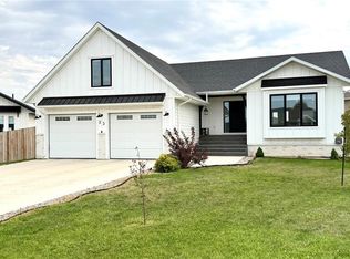 23 Chow Cres, Outlook, SK S0L2N0