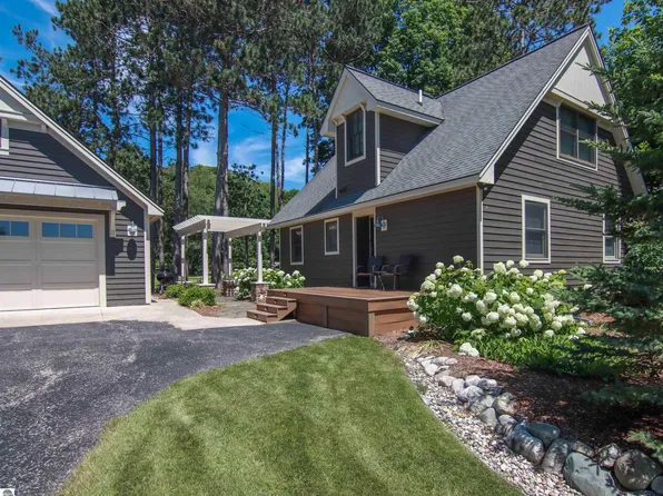 12022 Crystal Mountain Dr #92, Thompsonville, MI 49683