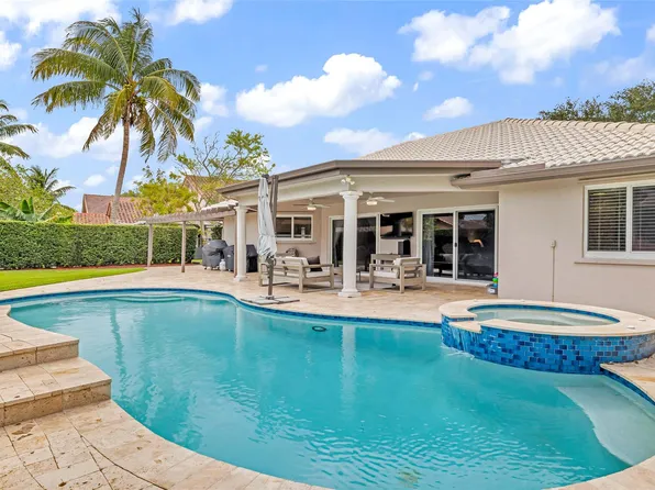 9185 Old Orchard Road, Davie, FL 33328