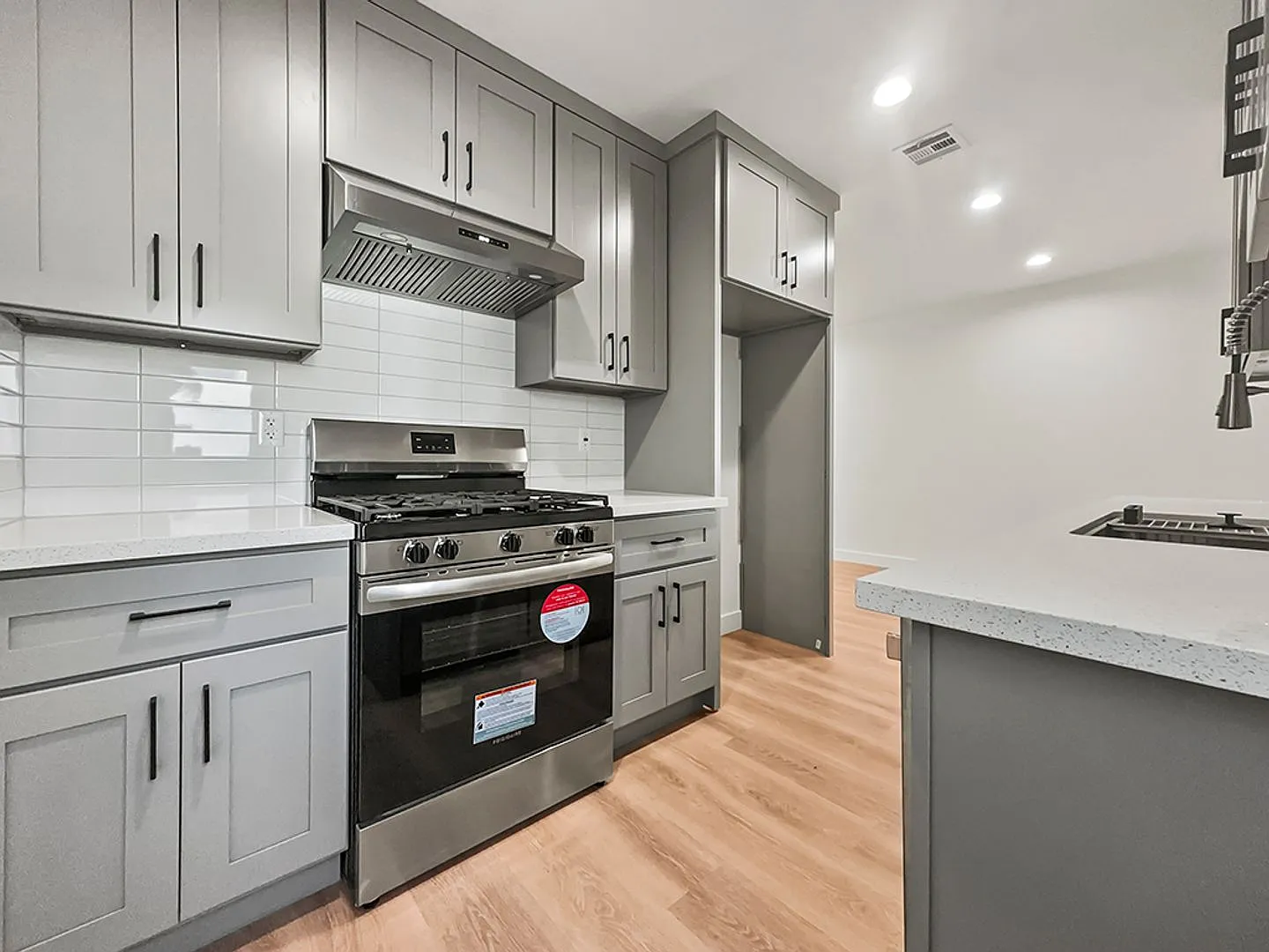 Showing Times: to schedule a viewing, please contact us — Photo 2