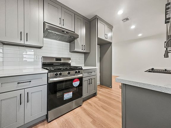 2nd image of 12301 Flint Pl