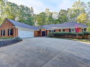 560 Delia Dr, Commerce, GA 30529