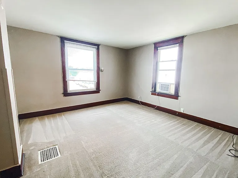 145 S 3rd St — Photo 5