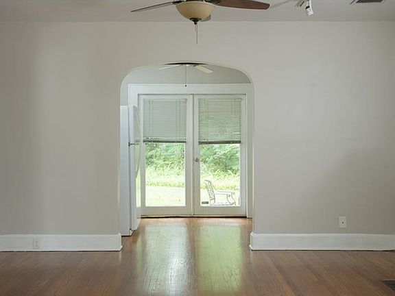 5th image of 1646 Mount Vernon St