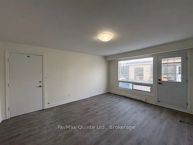 172 Queen St #5 — Photo 5