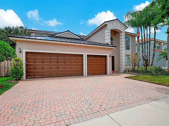 4th image of 12720 NW 18th Ct