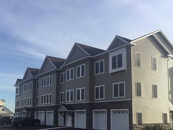 2nd image of 8204 Admirals Walk Dr