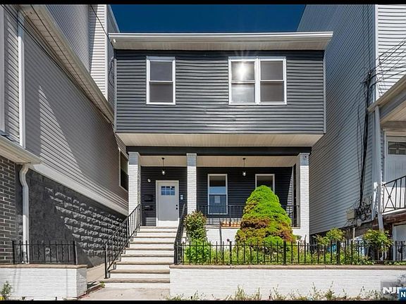 2nd image of 157 Prospect Ave APT 1