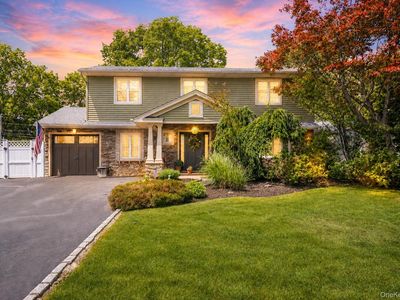 17 Leslie Lane, Smithtown, NY, 11787