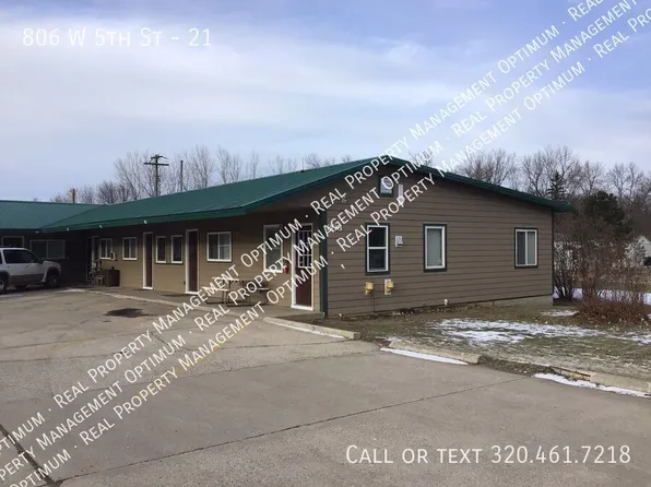 806 W 5th St, Morris, MN