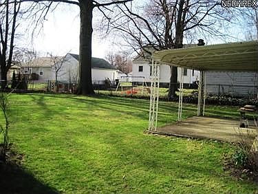 2nd image of 534 Jefferson Ave