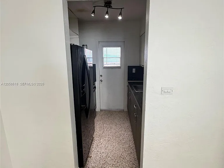 6157 SW 64th St #6157 — Photo 7