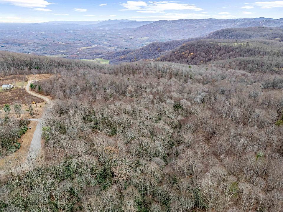 1st image of 23 W Pheasant Chase