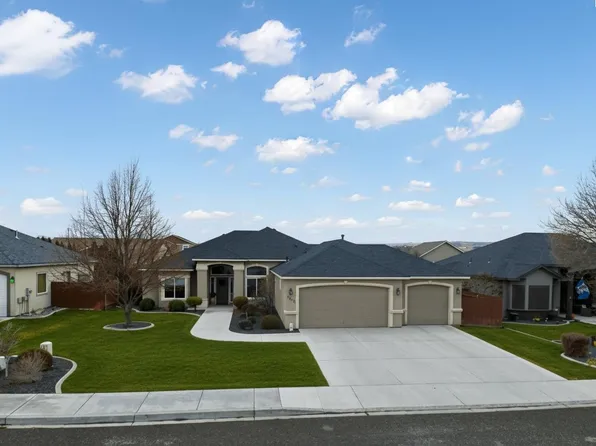 8807 W Bruneau Ave, Kennewick, WA 99336