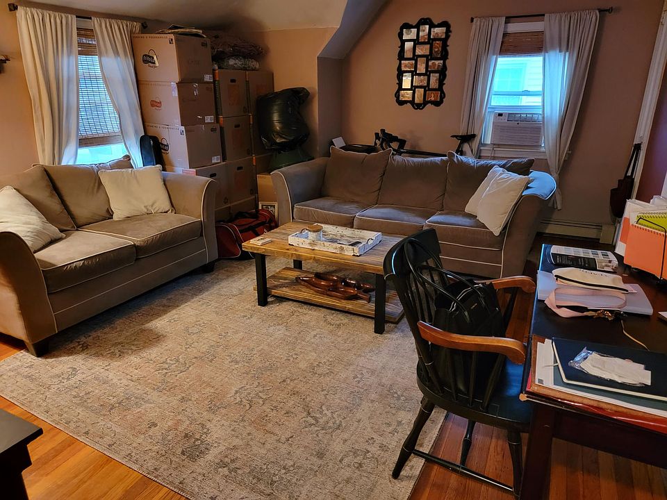 2nd image of 3-22 31st St #2