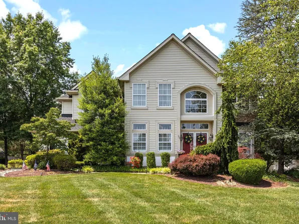 1730 Hampton Dr, Jamison, PA 18929