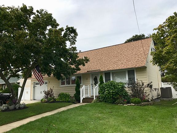 2nd image of 282 Eastlake Ave