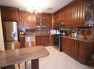 2801 E 11th St APT 4B, Brooklyn, NY 11235