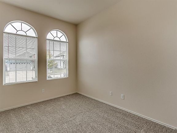 5th image of 232 Chalk Mountain Dr