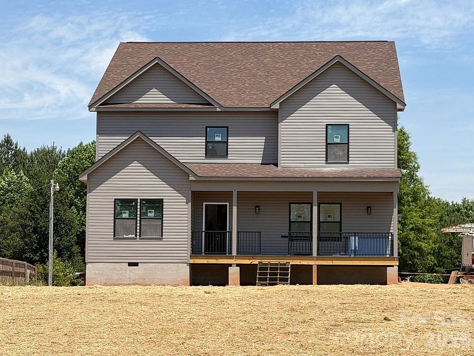 1st image of 135 Elmwood Rd