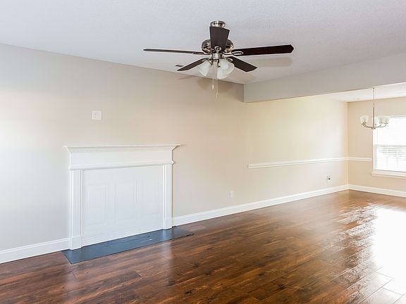 5th image of 7822 Shiny Meadow Ln
