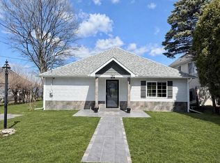 142 Algonquin Park Rd, Plattsburgh, NY 12901