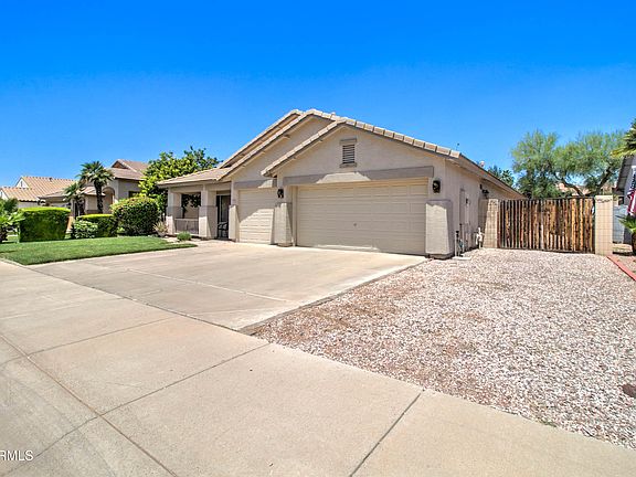2nd image of 14298 W Amelia Avenue